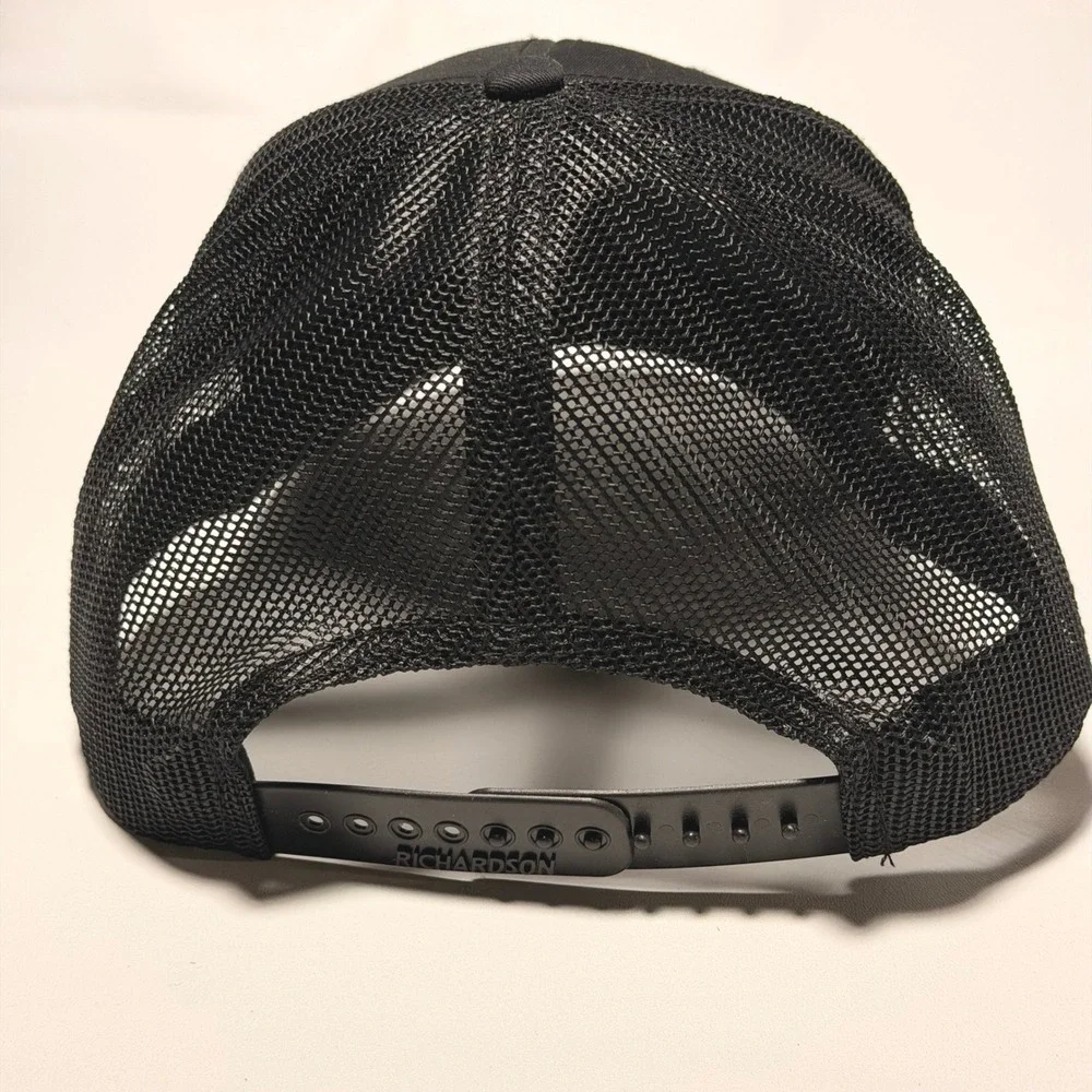 Richardson 112 trucker